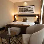 Hotel Red Baron & Restaurant 4*