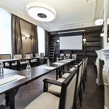 فندق Red Baron & Restaurant شفيدنيتسا