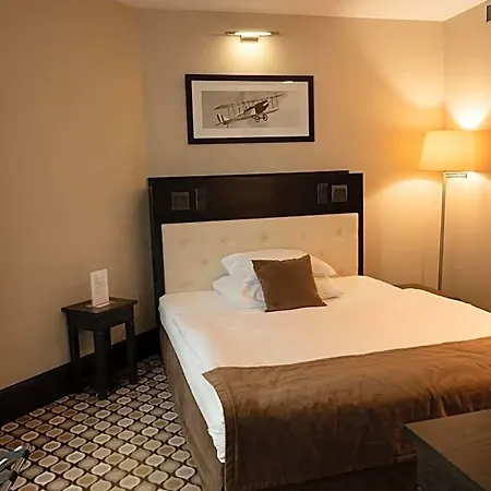 Hotel Red Baron & Restaurant 4*
