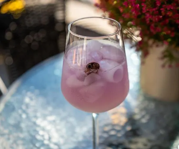 Red Baron & Restaurant