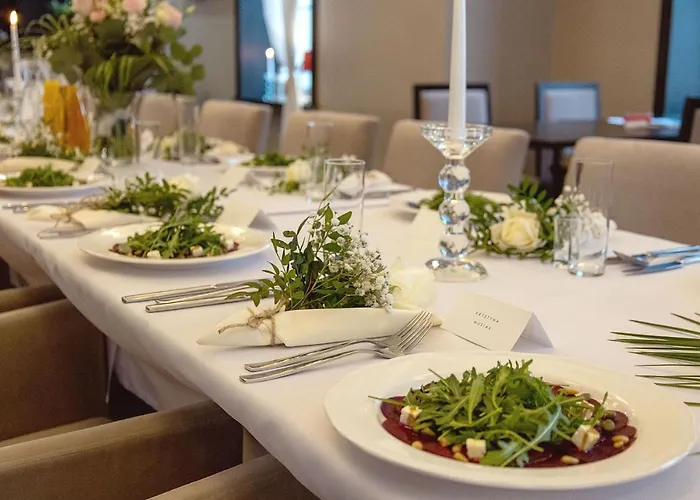 Red Baron & Restaurant 4* Świdnica