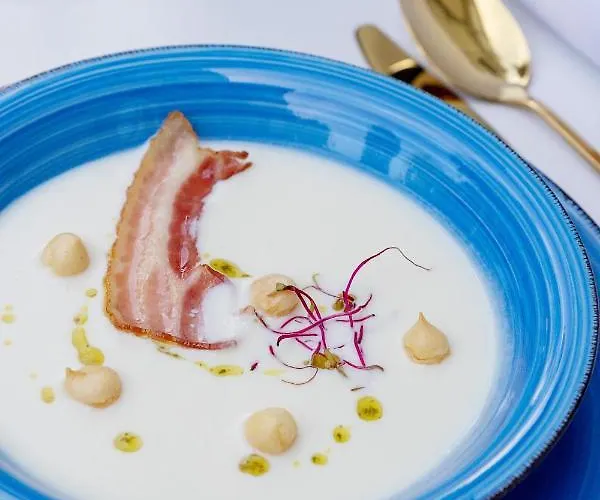 Red Baron & Restaurant 4*