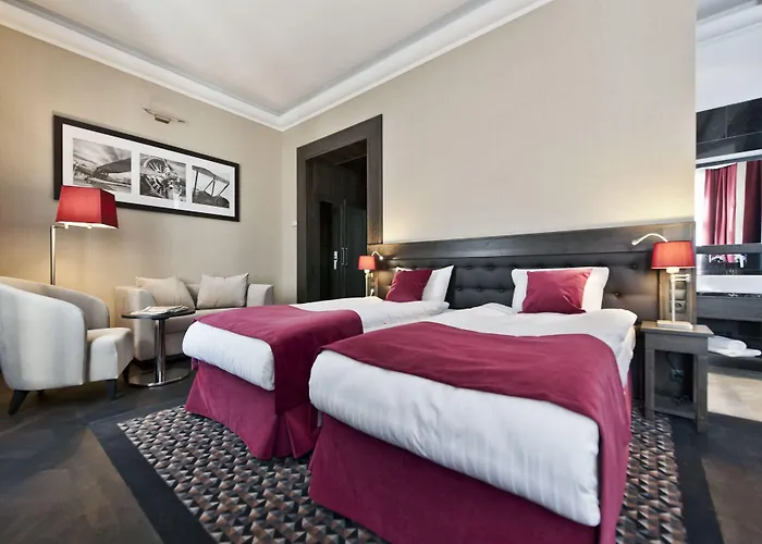 Hotel Red Baron & Restaurant 4*