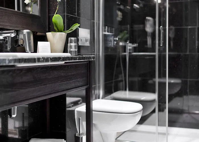 Red Baron & Restaurant 4* Świdnica