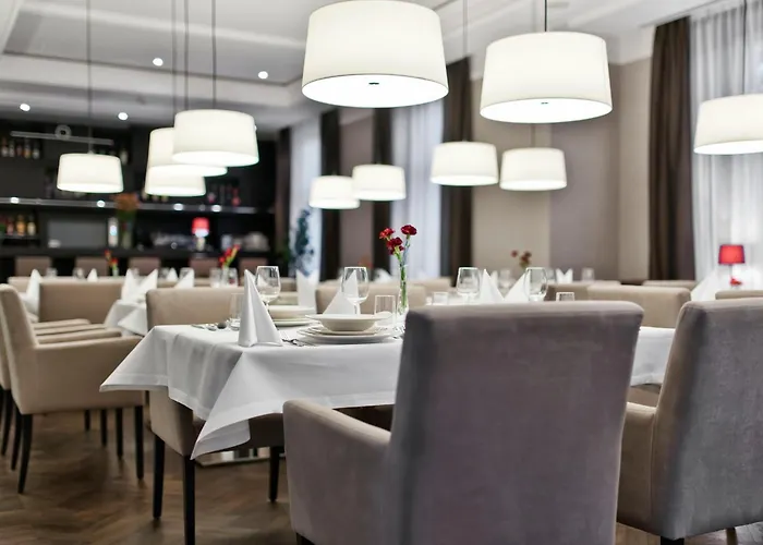 Hotel Red Baron & Restaurant 4*