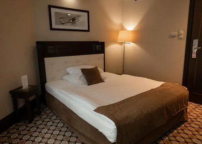 Red Baron & Restaurant 4* Świdnica