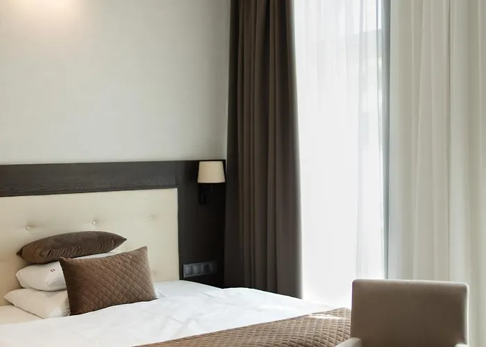 Hotel Red Baron & Restaurant 4*