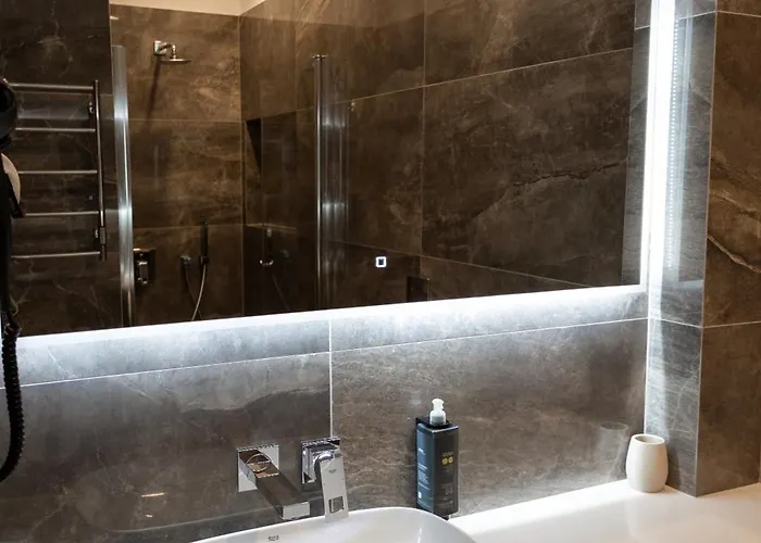 Red Baron & Restaurant 4*