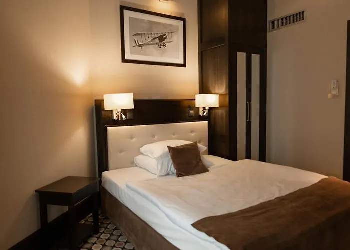 Red Baron & Restaurant 4* Świdnica