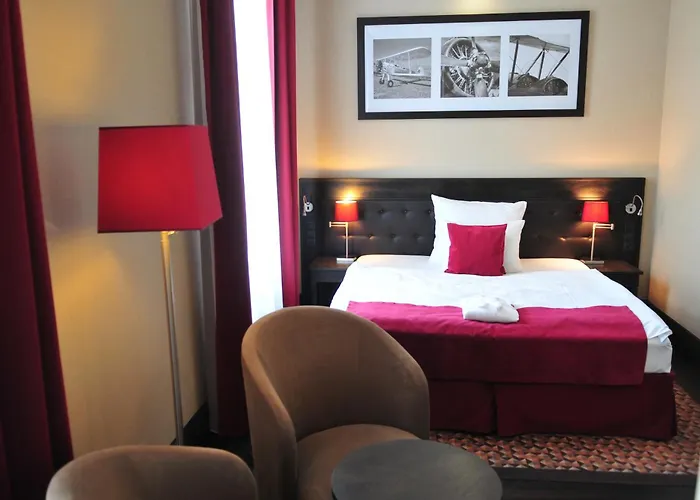 Red Baron & Restaurant 4* Świdnica