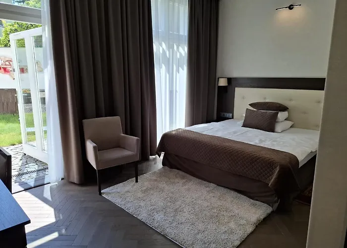 Hotel Red Baron & Restaurant 4*