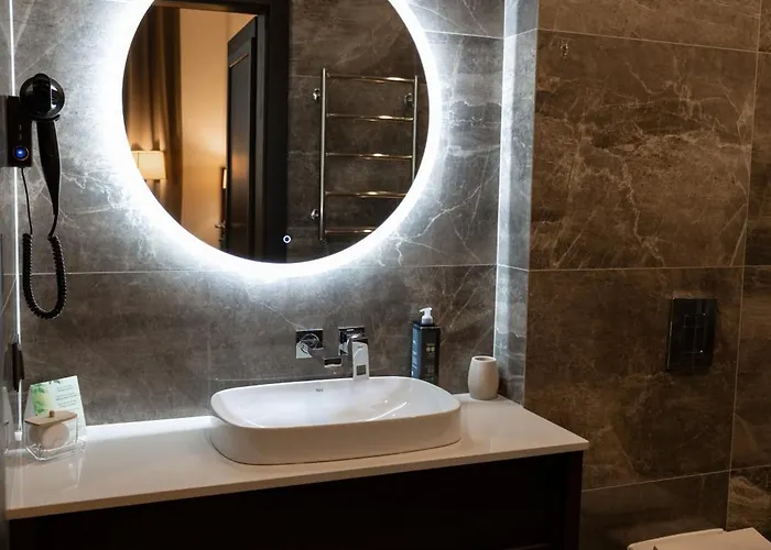 Red Baron & Restaurant 4* Świdnica